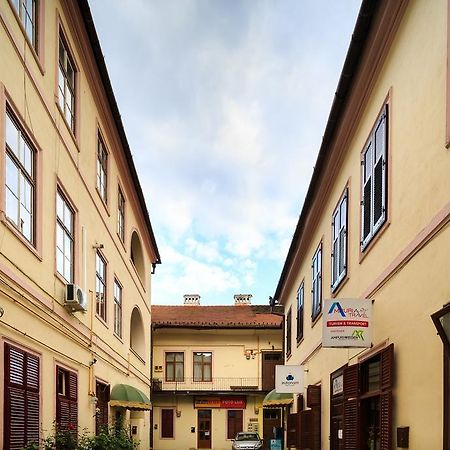 Casa Blanca Apartment Sibiu Luaran gambar